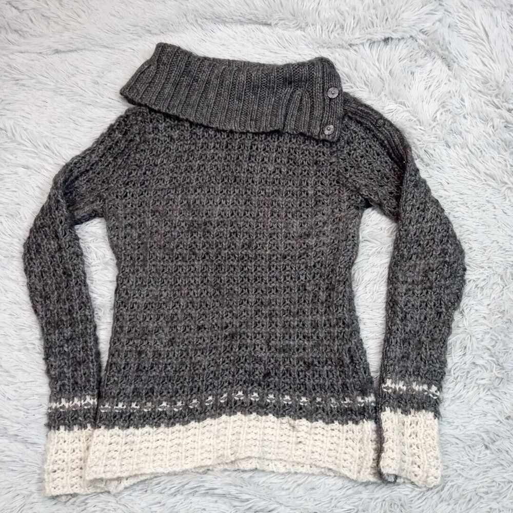 Loft Sweater Womens XS Gray Wool Alpaca Blend Crochet Button Detail Soft Comfort